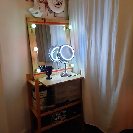 Апартаменты Cozy Le Marais With 1 Separate Bed